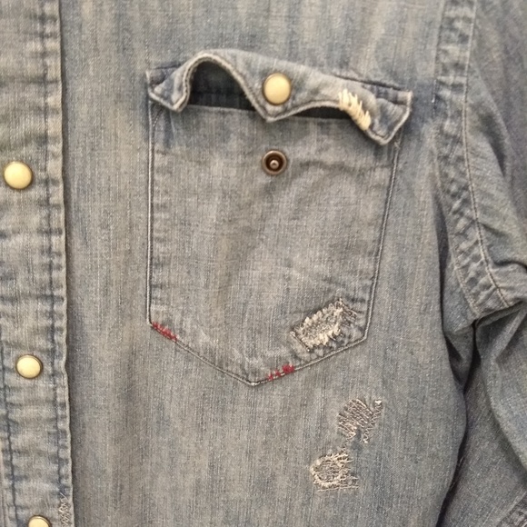 NWT Distressed Blue Jean Button Up - Picture 3 of 8